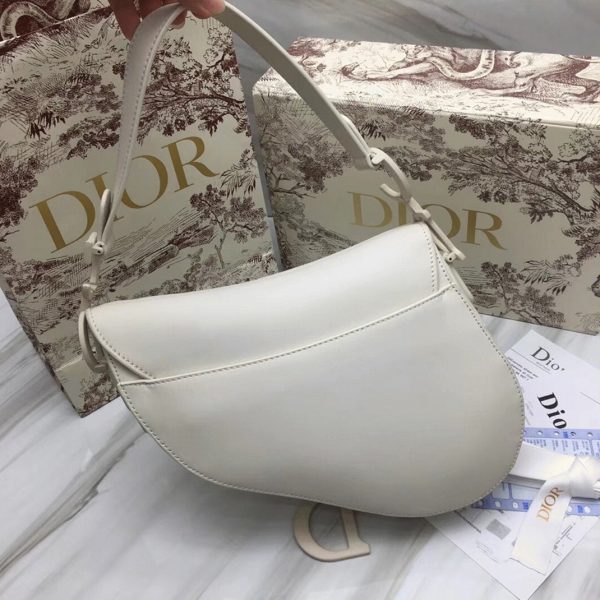Fausse Sac Saddle Dior en veau ultramat blanc – Image 5