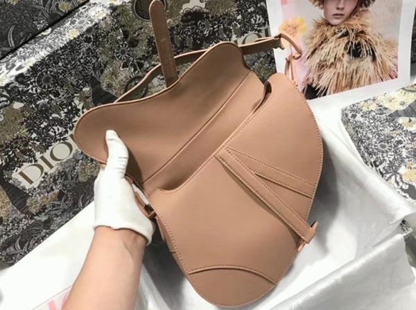 Réplique Sac Saddle Dior en veau ultramat rose poudré – Image 3