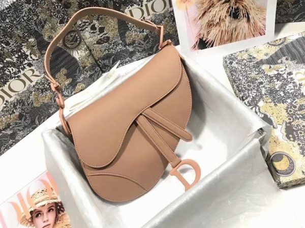 Réplique Sac Saddle Dior en veau ultramat rose poudré – Image 8