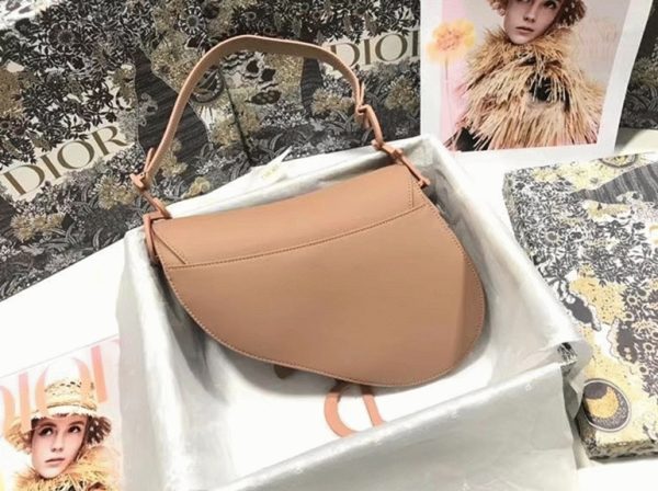 Réplique Sac Saddle Dior en veau ultramat rose poudré – Image 10