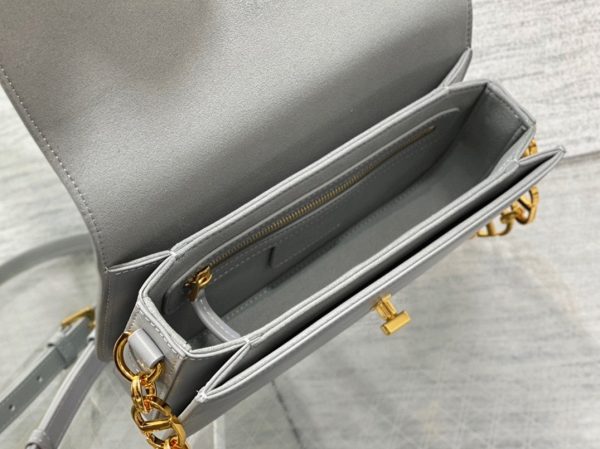 Réplique Sac Dior 30 Montaigne Avenue en veau box gris – Image 4