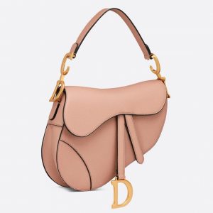 Fausse Sac Saddle Dior en veau grainé rose poudré