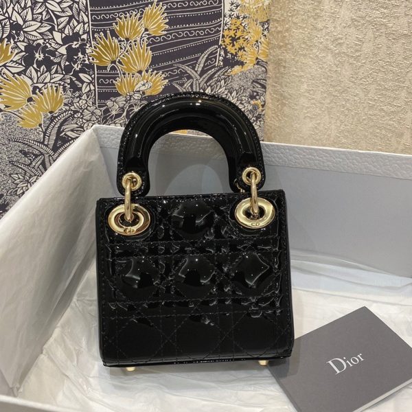 Réplique Micro Sac Lady Dior en veau verni cannage noir – Image 7
