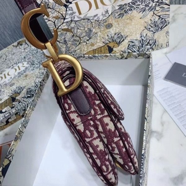 Faux Sac Saddle Dior en jacquard Oblique bordeaux – Image 3