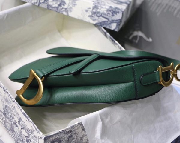 Faux Sac Saddle Dior en veau grainé vert – Image 7