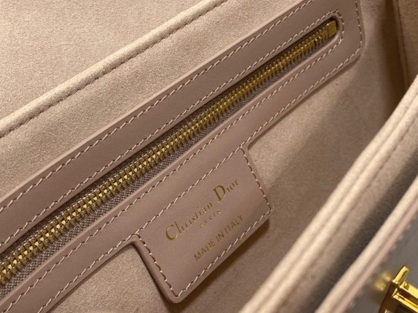 Fausse Sac Dior 30 Montaigne Avenue en veau box rose héritage – Image 6
