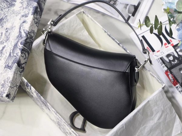 Réplique Sac Saddle Dior en veau souple noir – Image 5