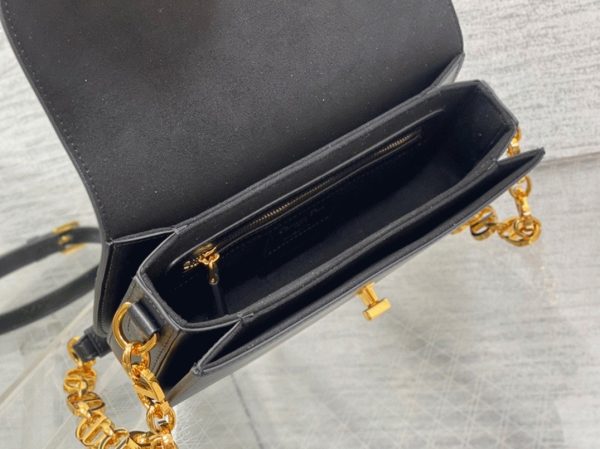Contrefaçon Sac Dior 30 Montaigne Avenue en veau box noir – Image 2