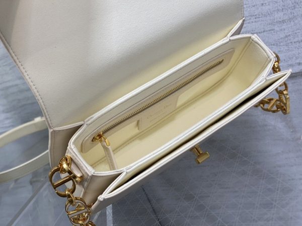 Réplique Sac Dior 30 Montaigne Avenue en veau box blanc – Image 9