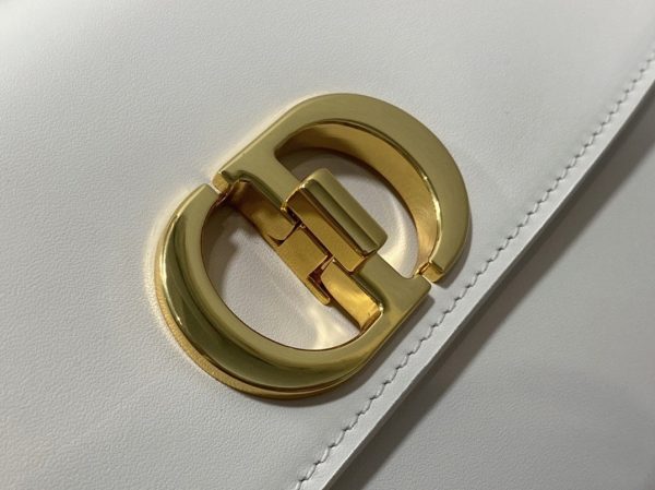 Réplique Sac Dior 30 Montaigne Avenue en veau box blanc – Image 5