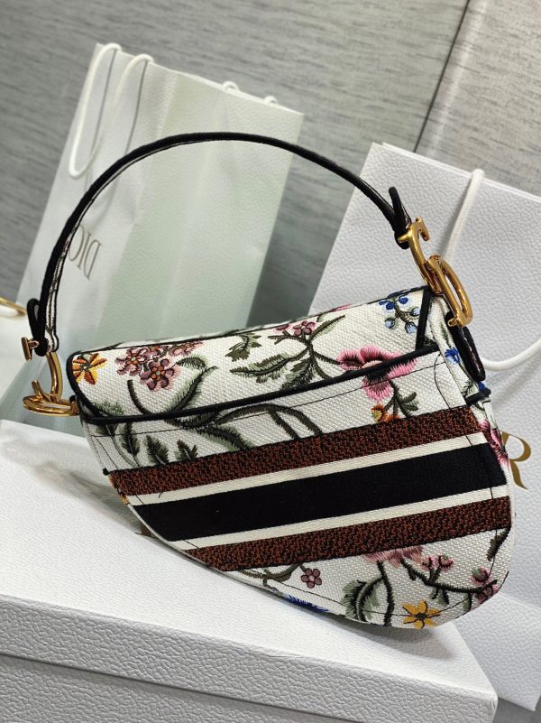 Fausse Sac Saddle Dior en broderie Petites Fleurs multicolores blanches – Image 7