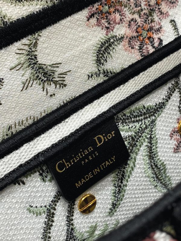 Fausse Sac Saddle Dior en broderie Petites Fleurs multicolores blanches – Image 8