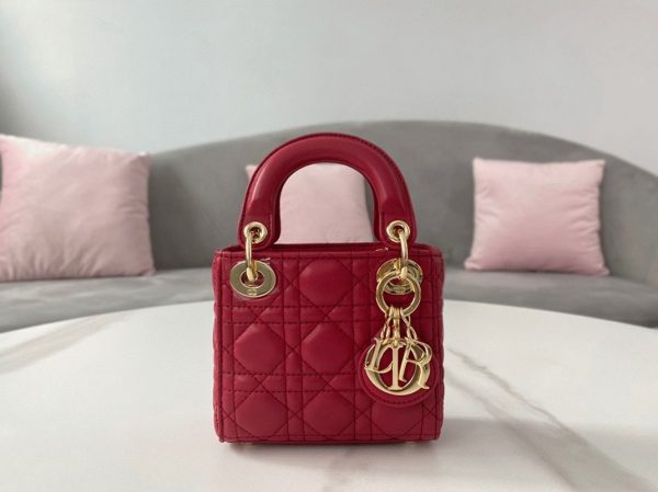 Réplique Micro Sac Lady Dior en agneau cannage rouge – Image 8