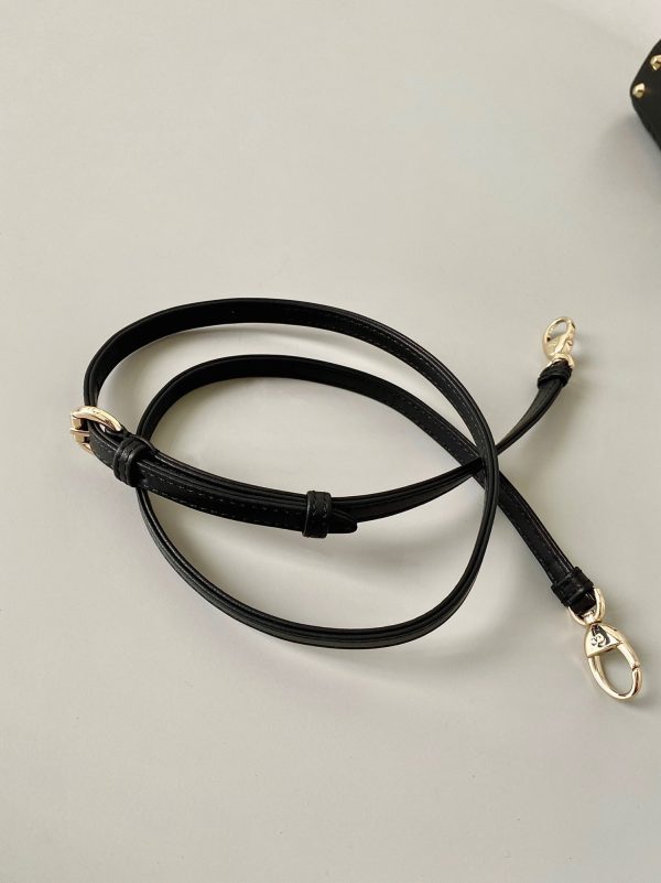 Fausse Micro Sac Lady Dior en agneau cannage noir – Image 4