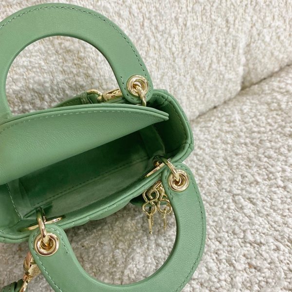 Contrefaçon Micro Sac Lady Dior en agneau cannage menthe – Image 9