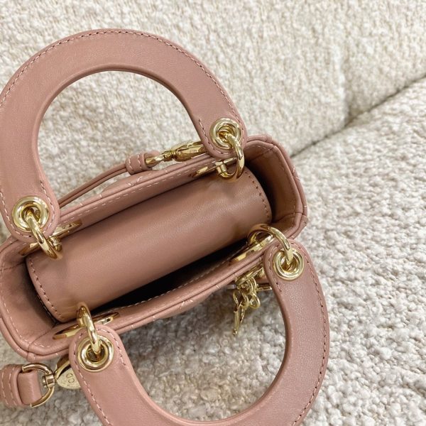 Faux Micro Sac Lady Dior en agneau cannage poudre – Image 4