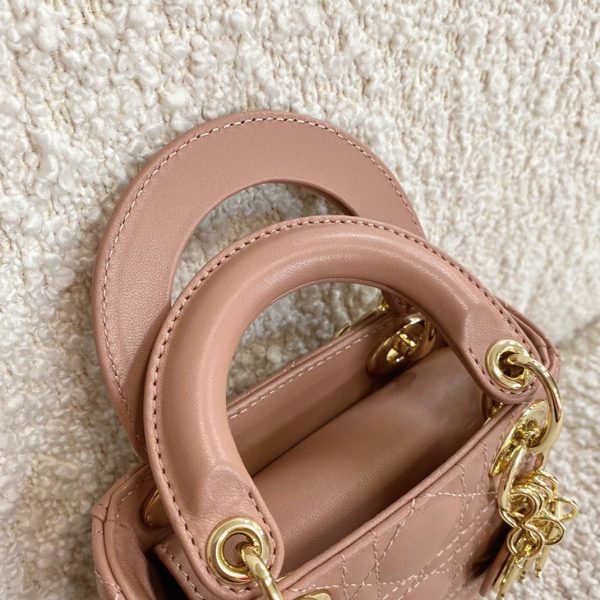 Faux Micro Sac Lady Dior en agneau cannage poudre – Image 9