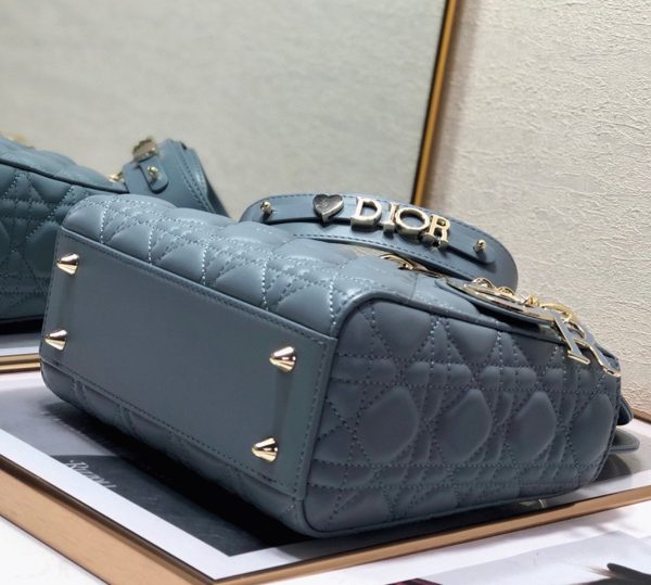 Fausse Petit Sac Lady Dior My ABCDior en agneau cannage bleu – Image 9