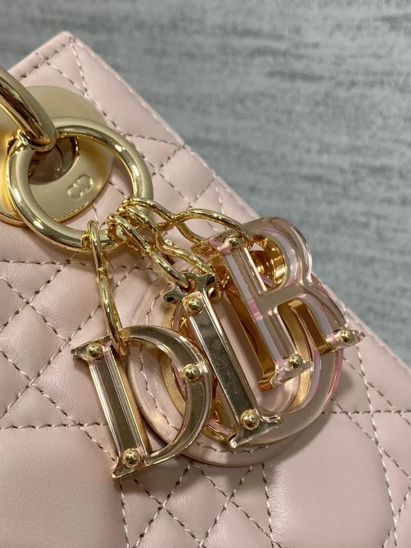 Fausse Mini Sac Lady Dior en rose – Image 10