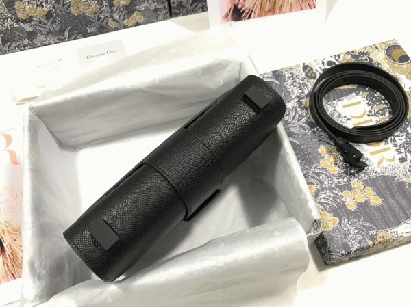 Fausse Sac Dior 30 Montaigne Medium en veau grainé ultramat noir – Image 11