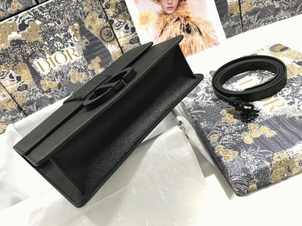 Fausse Sac Dior 30 Montaigne Medium en veau grainé ultramat noir – Image 10