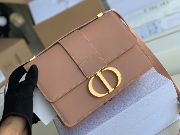 Contrefaçon Sac Dior 30 Montaigne Medium en veau box poudre – Image 6