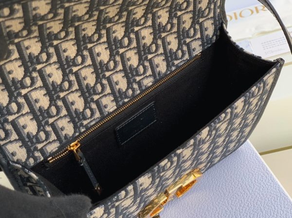 Réplique Sac Dior 30 Montaigne Medium en jacquard Oblique bleu – Image 3