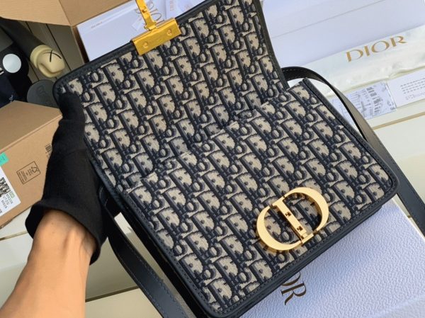 Réplique Sac Dior 30 Montaigne Medium en jacquard Oblique bleu – Image 2