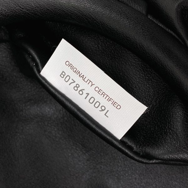 Faux sac banane Bottega Veneta The Pouch en Noir – Image 8