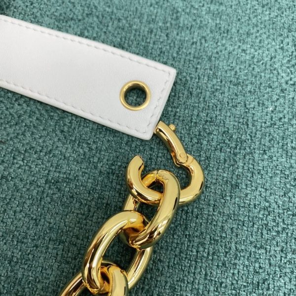 Réplique sac banane Bottega Veneta The Pouch en Blanc – Image 3
