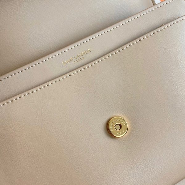 Sac Saint Laurent Sunset Medium à Chaîne en Cuir de Veau Beige – Image 10