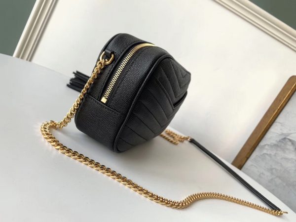Contrefaçon Sac Saint Laurent Lou Mini en Noir – Image 8