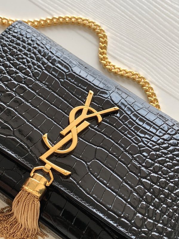 Fausse Sacoche Saint Laurent Kate Small à Frange en Cuir Embossé Crocodile Noir – Image 7
