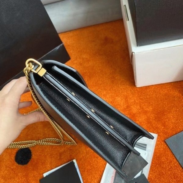 Fausse Sacoche Saint Laurent Cassandra Medium à Chaîne en Noir – Image 4