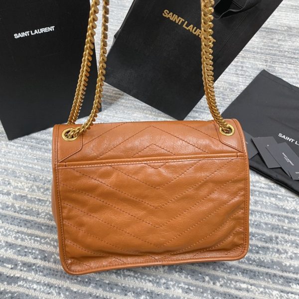 Réplique Sac Saint Laurent Niki Medium à Chaîne en Marron – Image 3