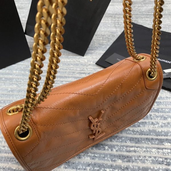Réplique Sac Saint Laurent Niki Medium à Chaîne en Marron – Image 10