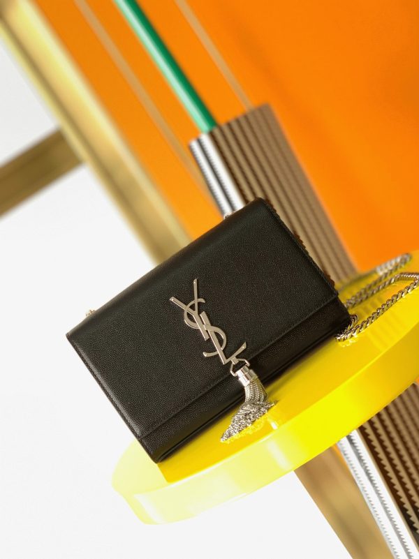 Fausse Sacoche Saint Laurent Kate Small à Frange en Noir – Image 7