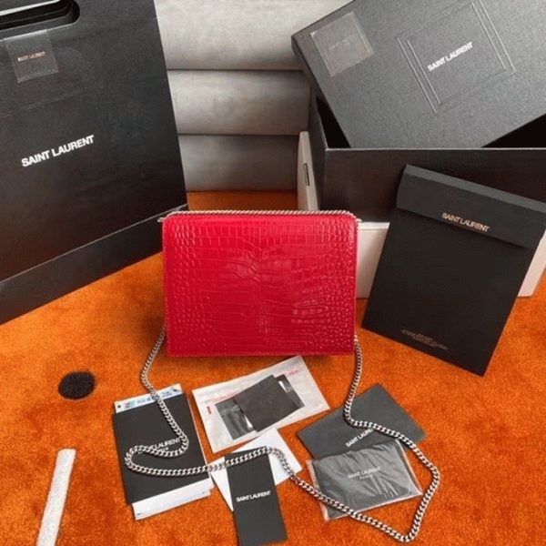 Contrefaçon Sac Saint Laurent Cassandra Medium en Rouge Crocodile – Image 2