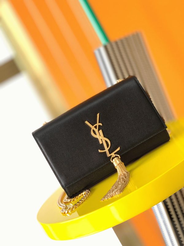Fausse Sacoche Saint Laurent Kate Small à Frange en Noir – Image 8