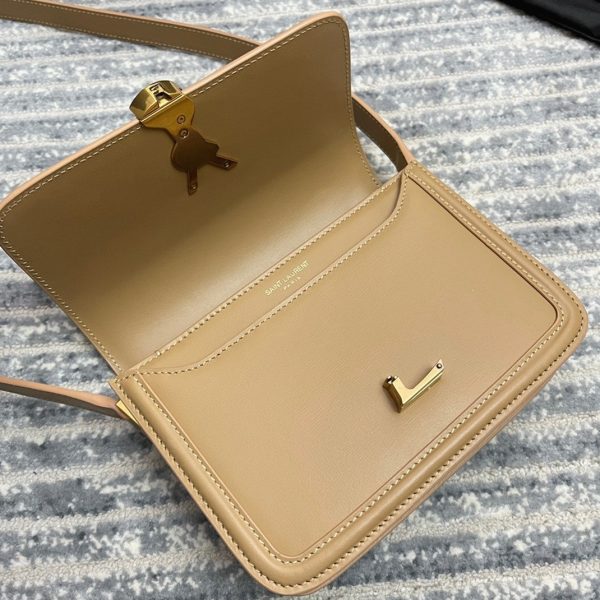 Sac Saint Laurent Solferino Small en Cuir de Veau Beige Foncé – Image 10