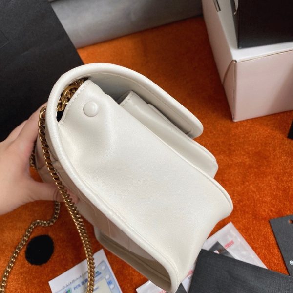 Réplique Sac Saint Laurent Niki Baby à Chaîne en Blanc – Image 4
