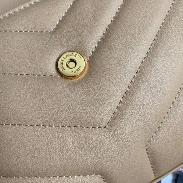 Réplique Sac Saint Laurent LouLou Toy avec Bandoulière en Beige – Image 10