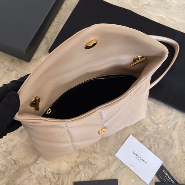 Sac Saint Laurent Puffer Toy en Cuir d’Agneau Matelassé Beige – Image 8