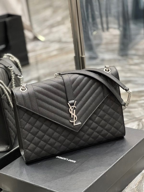 Fausse Sacoche Saint Laurent Envelope Large en Noir – Image 8