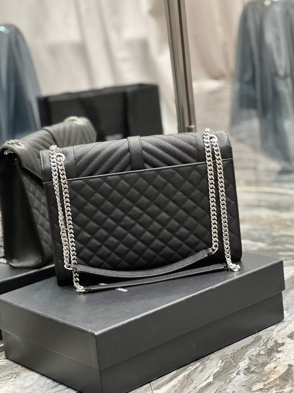 Fausse Sacoche Saint Laurent Envelope Large en Noir – Image 7