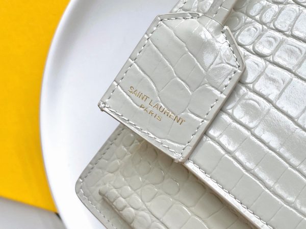 Sac Saint Laurent Sunset Medium à Chaîne en Cuir Embossé Crocodile Ivoire – Image 2