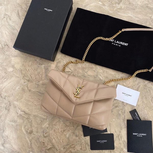 Sac Saint Laurent Puffer Toy en Cuir d’Agneau Matelassé Beige – Image 4