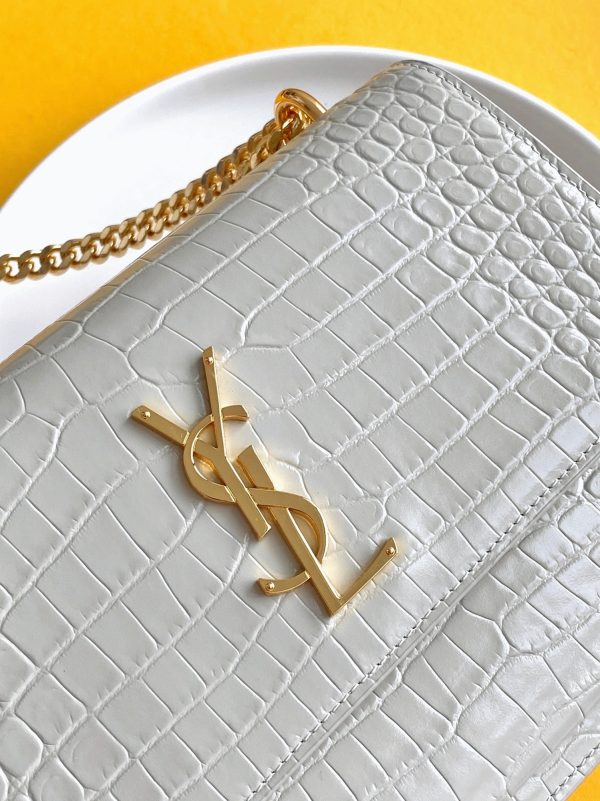 Sac Saint Laurent Sunset Medium à Chaîne en Cuir Embossé Crocodile Ivoire – Image 10