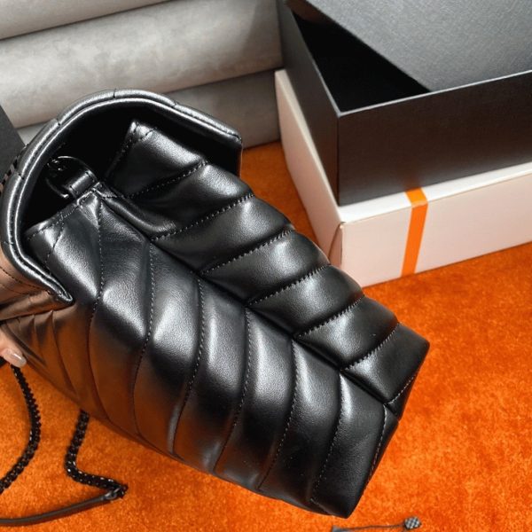 Réplique Sac Saint Laurent LouLou Medium à Chaîne en Noir – Image 8