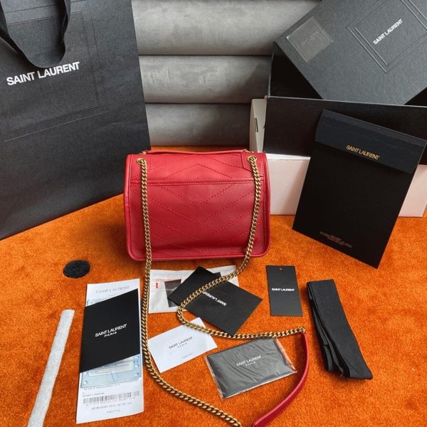 Réplique Sac Saint Laurent Niki Baby à Chaîne en Rouge – Image 4